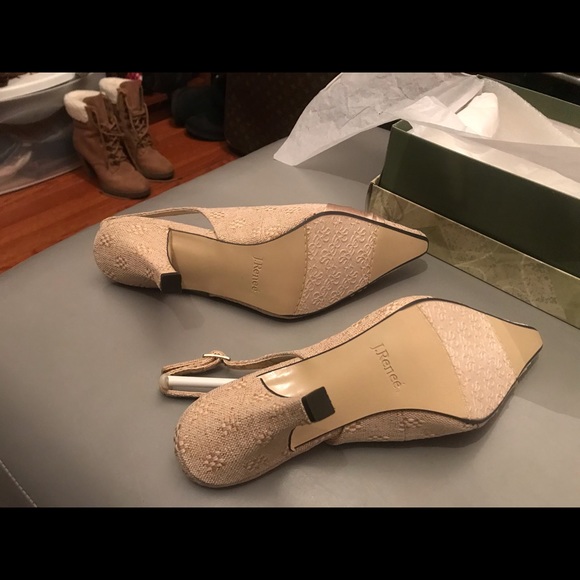 J. Renee Cammy Textured Linen Heels - Picture 4 of 6